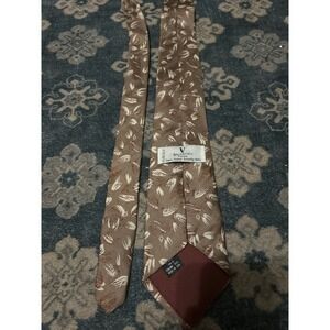 Valentino Pietro Paris Rome Beverly Hills Brown Abstract‎ Silk Necktie